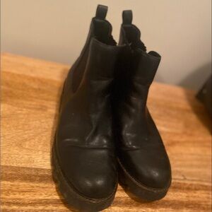 Mi.iM black Ankle Boots
